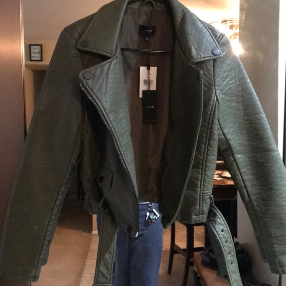 Jacket - Picture 1 of 3